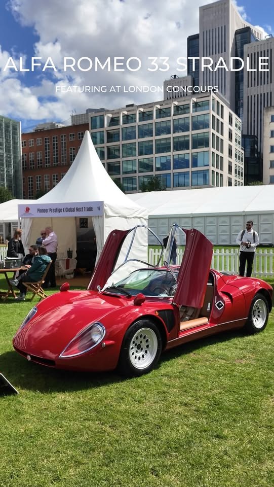 Doors up, red on green